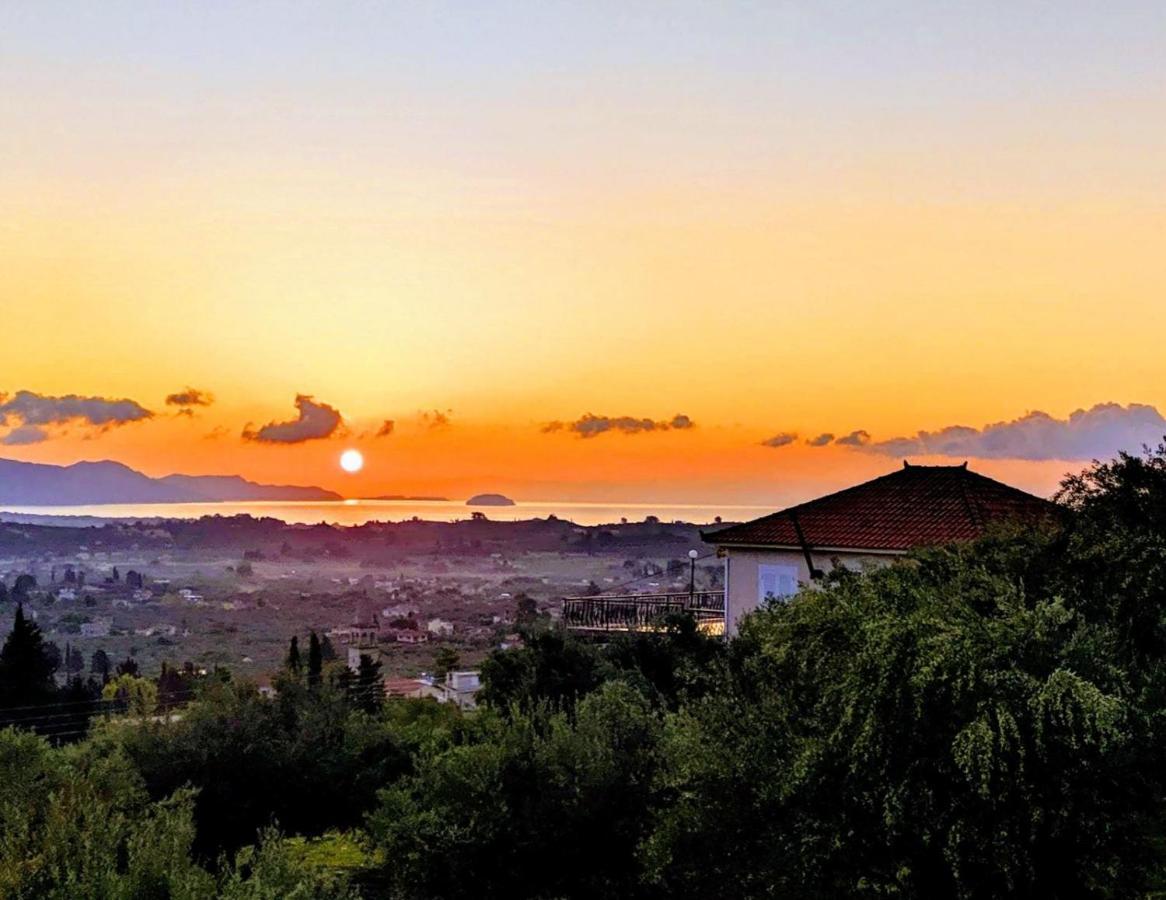 Vila Kalielaia Mouzákion Exteriör bild